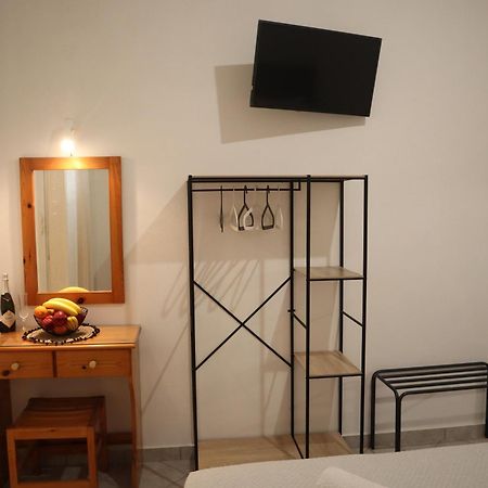 פריבולוס Pension St.George Rooms & Studios מראה חיצוני תמונה