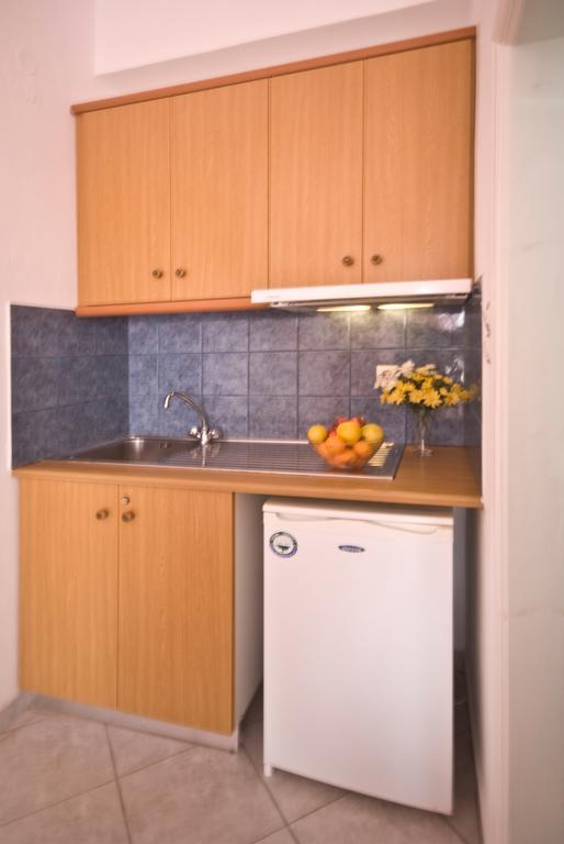 פריבולוס Pension St.George Rooms & Studios חדר תמונה