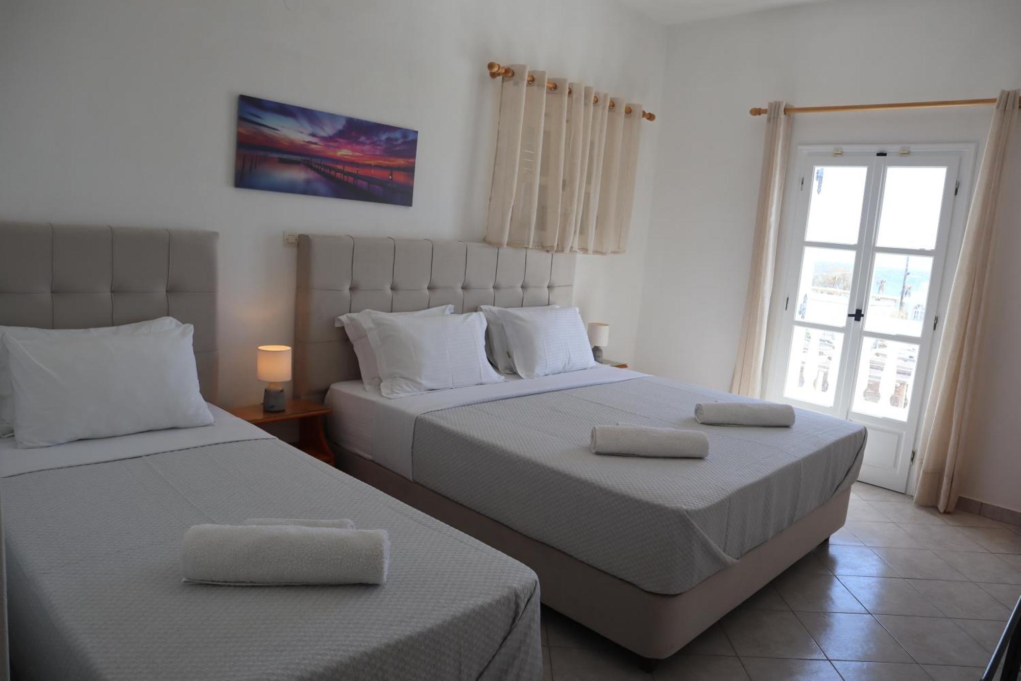 פריבולוס Pension St.George Rooms & Studios מראה חיצוני תמונה