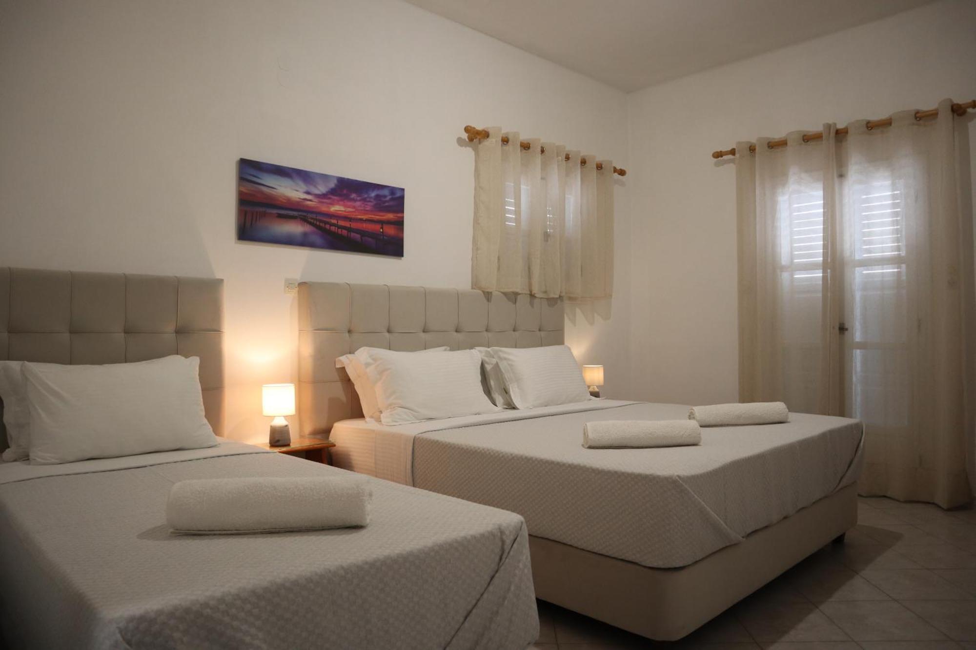 פריבולוס Pension St.George Rooms & Studios מראה חיצוני תמונה