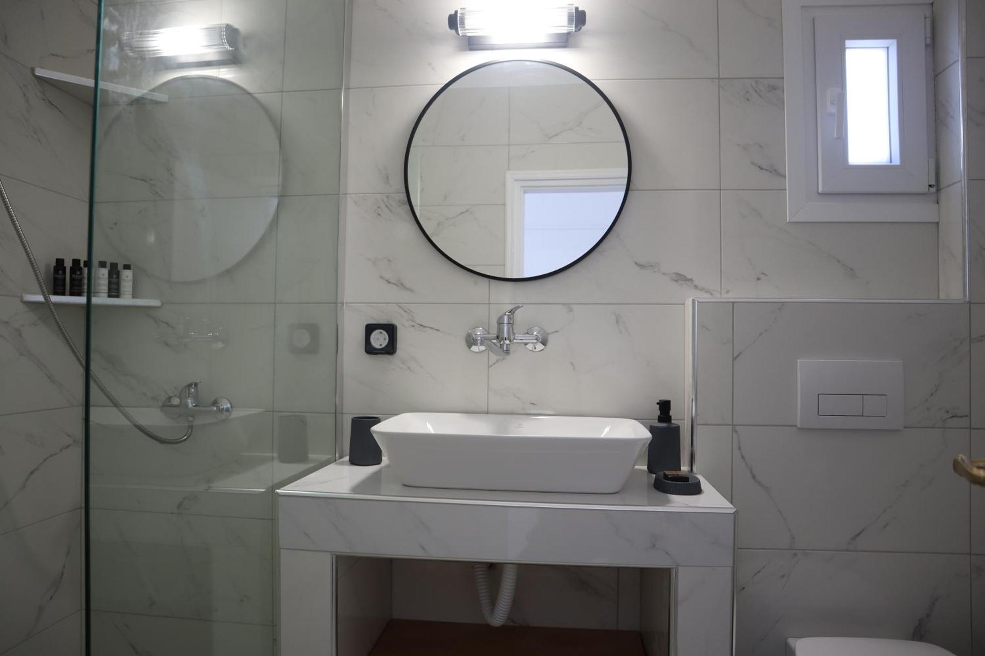 פריבולוס Pension St.George Rooms & Studios מראה חיצוני תמונה
