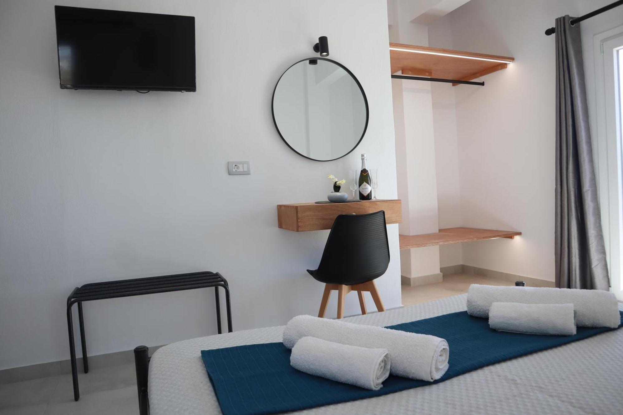 פריבולוס Pension St.George Rooms & Studios מראה חיצוני תמונה