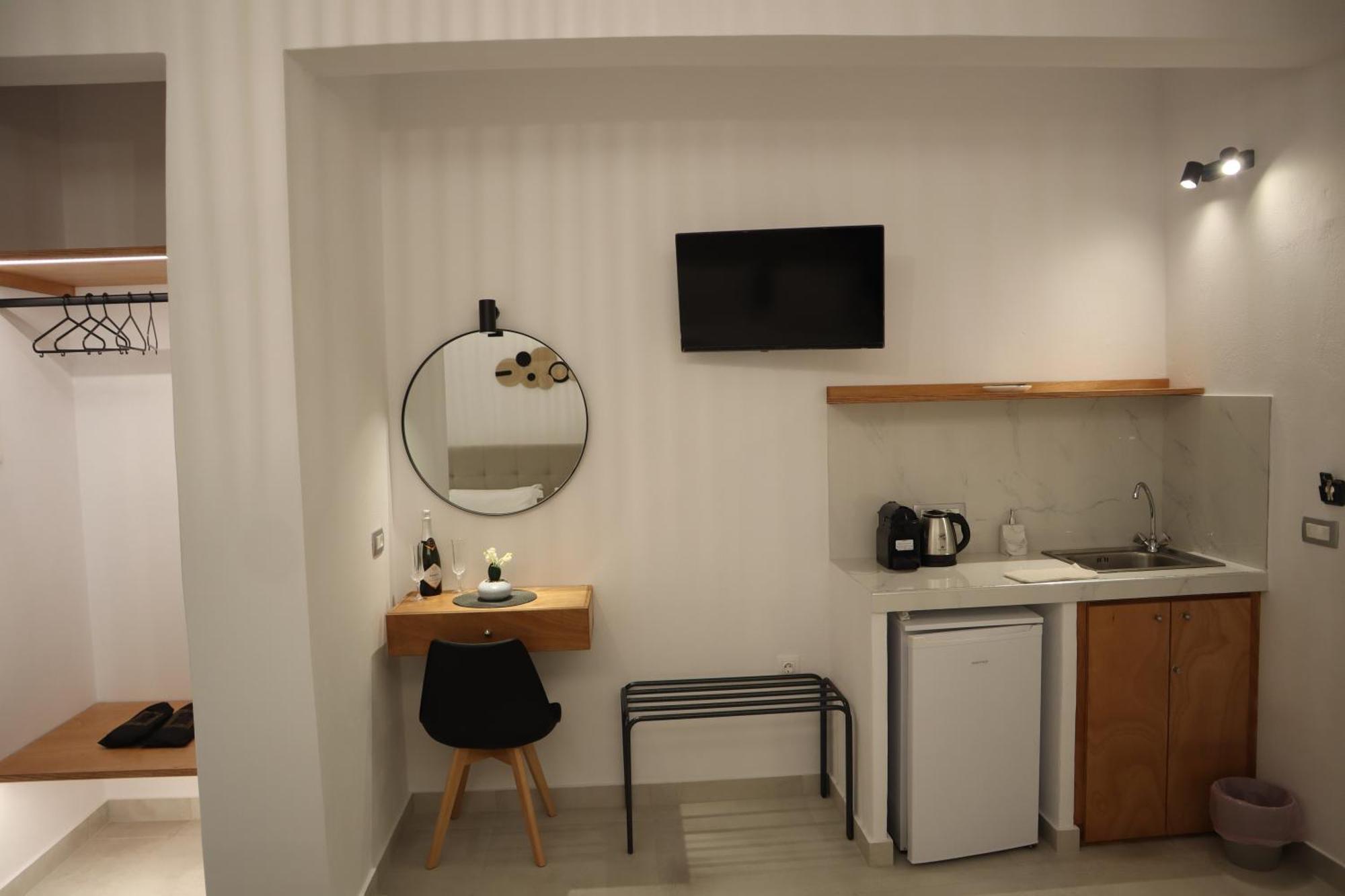 פריבולוס Pension St.George Rooms & Studios מראה חיצוני תמונה