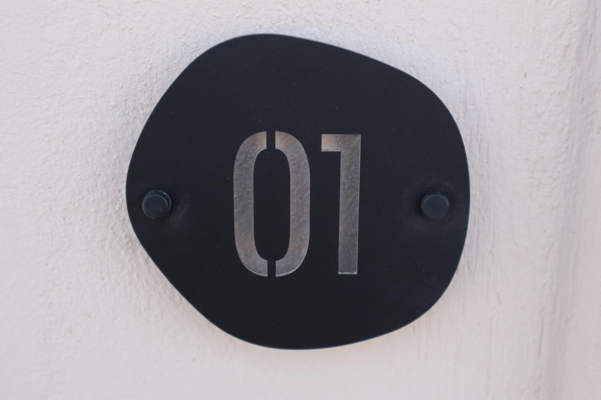 פריבולוס Pension St.George Rooms & Studios מראה חיצוני תמונה