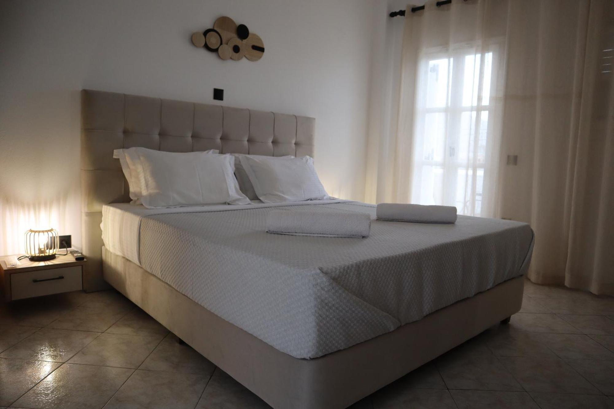 פריבולוס Pension St.George Rooms & Studios מראה חיצוני תמונה